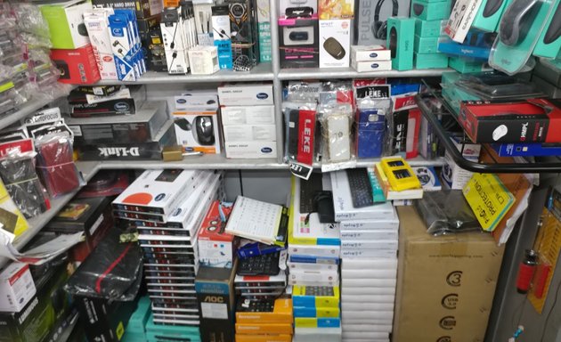 Shop me near accessories computer Computer Shop